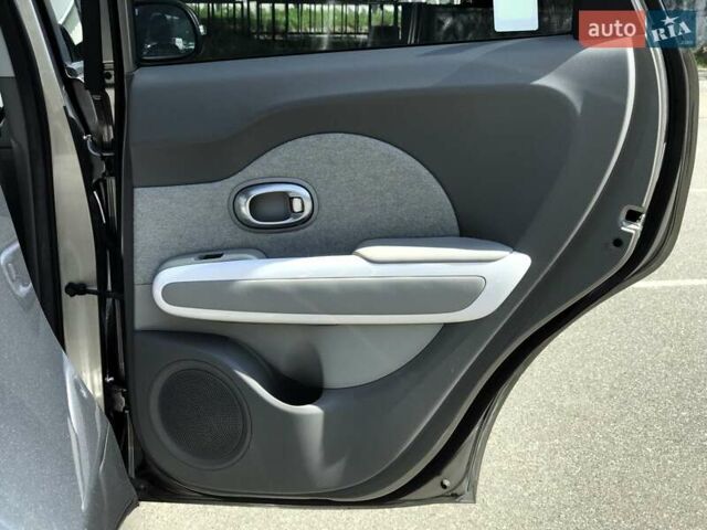 Серый Киа Soul, объемом двигателя 0 л и пробегом 100 тыс. км за 6400 $, фото 27 на Automoto.ua