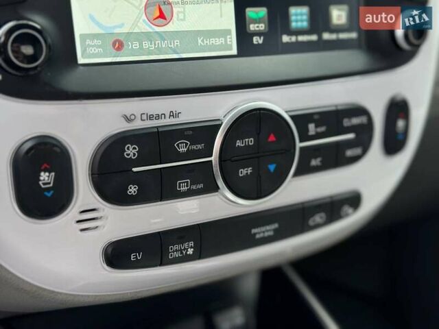 Серый Киа Soul, объемом двигателя 0 л и пробегом 123 тыс. км за 6950 $, фото 39 на Automoto.ua