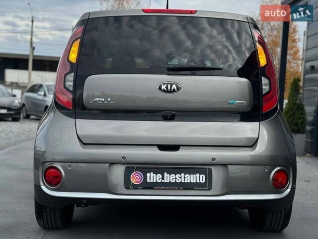 Серый Киа Soul, объемом двигателя 0 л и пробегом 123 тыс. км за 6950 $, фото 16 на Automoto.ua