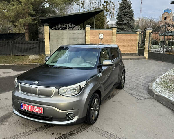 Серый Киа Soul, объемом двигателя 0 л и пробегом 119 тыс. км за 5750 $, фото 2 на Automoto.ua