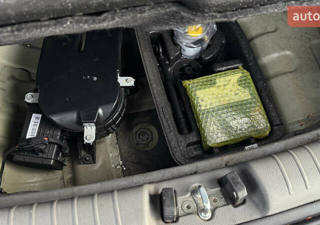 Серый Киа Soul, объемом двигателя 0 л и пробегом 185 тыс. км за 9700 $, фото 8 на Automoto.ua