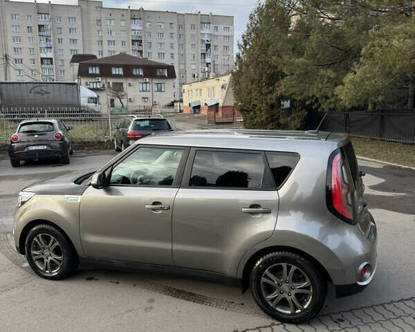 Серый Киа Soul, объемом двигателя 0 л и пробегом 119 тыс. км за 5750 $, фото 31 на Automoto.ua