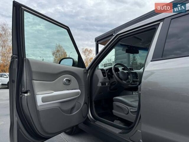 Серый Киа Soul, объемом двигателя 0 л и пробегом 123 тыс. км за 6950 $, фото 23 на Automoto.ua