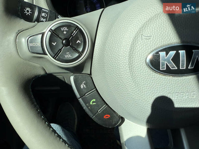 Серый Киа Soul, объемом двигателя 0 л и пробегом 109 тыс. км за 6499 $, фото 43 на Automoto.ua