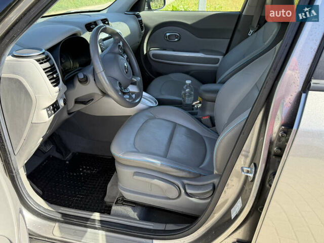 Серый Киа Soul, объемом двигателя 0 л и пробегом 109 тыс. км за 6499 $, фото 39 на Automoto.ua