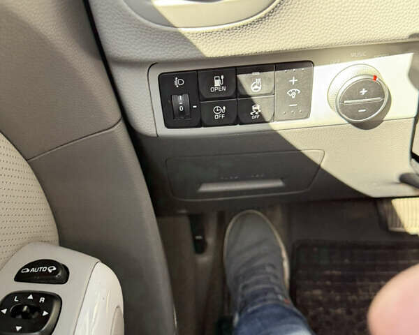 Серый Киа Soul, объемом двигателя 0 л и пробегом 109 тыс. км за 6499 $, фото 45 на Automoto.ua
