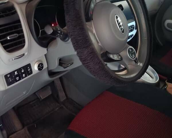 Серый Киа Soul, объемом двигателя 0 л и пробегом 128 тыс. км за 8000 $, фото 6 на Automoto.ua
