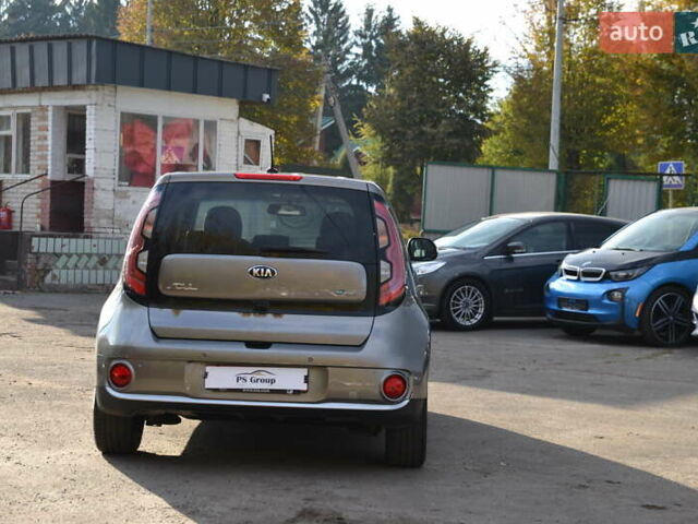 Сірий Кіа Soul, об'ємом двигуна 0 л та пробігом 148 тис. км за 5800 $, фото 8 на Automoto.ua