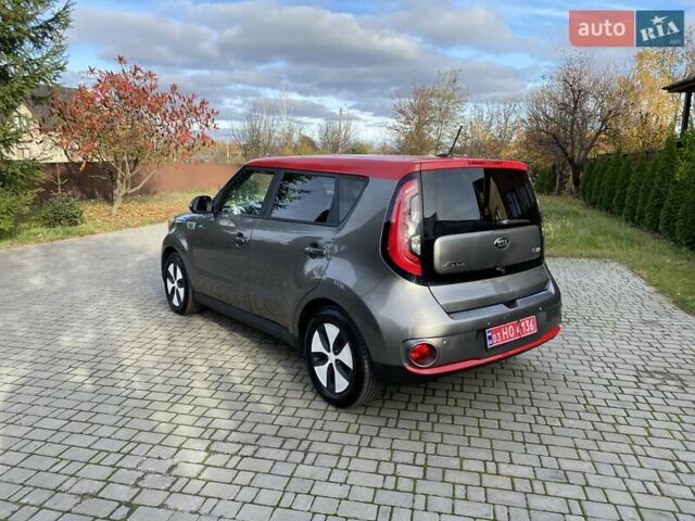 Серый Киа Soul, объемом двигателя 0 л и пробегом 135 тыс. км за 7299 $, фото 5 на Automoto.ua
