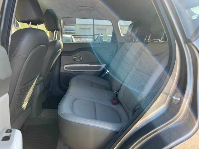 Сірий Кіа Soul, об'ємом двигуна 0 л та пробігом 152 тис. км за 6499 $, фото 21 на Automoto.ua