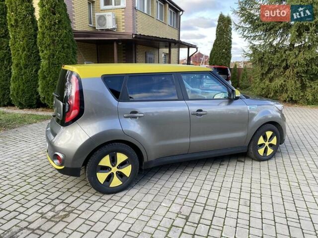 Серый Киа Soul, объемом двигателя 0 л и пробегом 158 тыс. км за 7099 $, фото 4 на Automoto.ua