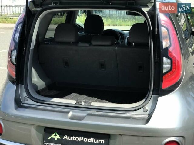 Серый Киа Soul, объемом двигателя 0 л и пробегом 100 тыс. км за 6400 $, фото 42 на Automoto.ua