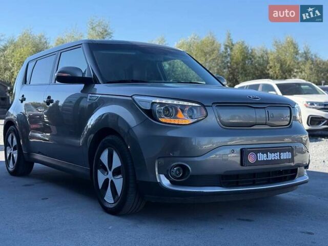 Серый Киа Soul, объемом двигателя 0 л и пробегом 145 тыс. км за 6000 $, фото 10 на Automoto.ua