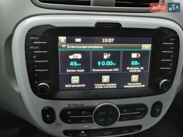 Серый Киа Soul, объемом двигателя 0 л и пробегом 130 тыс. км за 5500 $, фото 10 на Automoto.ua