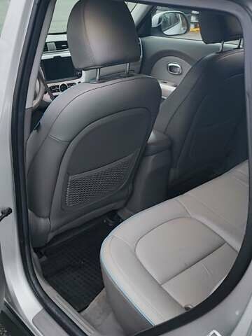 Серый Киа Soul, объемом двигателя 0 л и пробегом 84 тыс. км за 7500 $, фото 14 на Automoto.ua