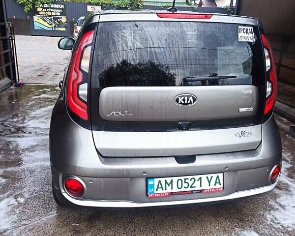 Серый Киа Soul, объемом двигателя 0 л и пробегом 170 тыс. км за 6850 $, фото 18 на Automoto.ua