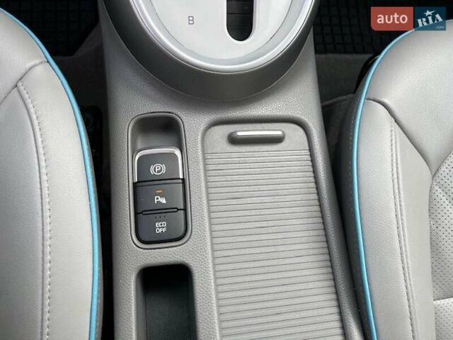 Киа Soul 2015 в Хмельницком на Automoto.ua Серый Киа Soul, объемом двигателя 0 л и пробегом 95 тыс. км за 6500 $, фото 41 на Automoto.ua