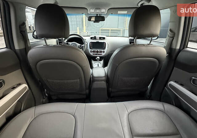Серый Киа Soul, объемом двигателя 0 л и пробегом 185 тыс. км за 9700 $, фото 11 на Automoto.ua