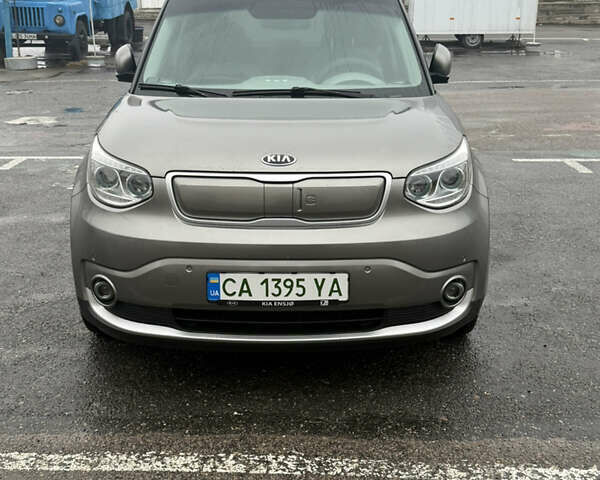 Серый Киа Soul, объемом двигателя 0 л и пробегом 127 тыс. км за 7500 $, фото 4 на Automoto.ua