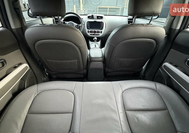Серый Киа Soul, объемом двигателя 0 л и пробегом 185 тыс. км за 9700 $, фото 12 на Automoto.ua