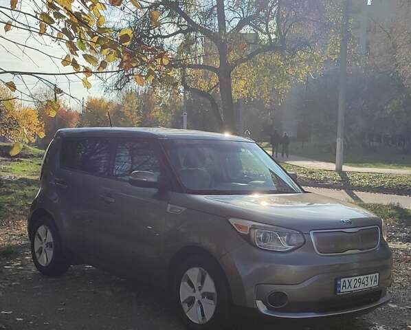 Серый Киа Soul, объемом двигателя 0 л и пробегом 78 тыс. км за 7100 $, фото 2 на Automoto.ua