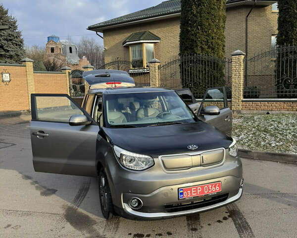 Серый Киа Soul, объемом двигателя 0 л и пробегом 119 тыс. км за 5750 $, фото 38 на Automoto.ua