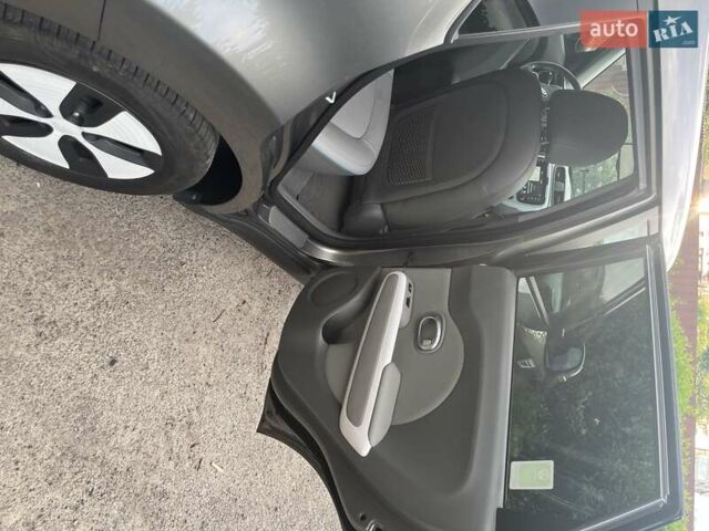 Серый Киа Soul, объемом двигателя 0 л и пробегом 35 тыс. км за 9500 $, фото 26 на Automoto.ua