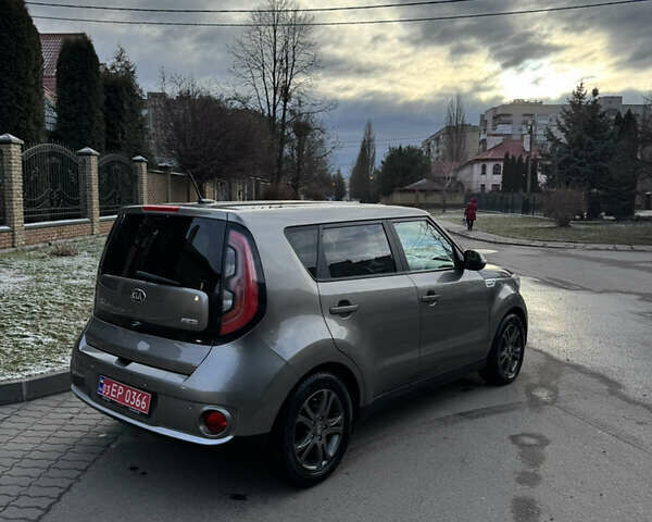 Серый Киа Soul, объемом двигателя 0 л и пробегом 119 тыс. км за 5750 $, фото 20 на Automoto.ua