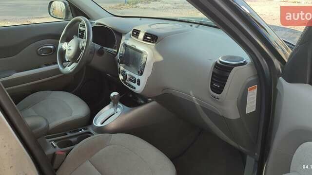 Серый Киа Soul, объемом двигателя 0 л и пробегом 78 тыс. км за 7100 $, фото 15 на Automoto.ua