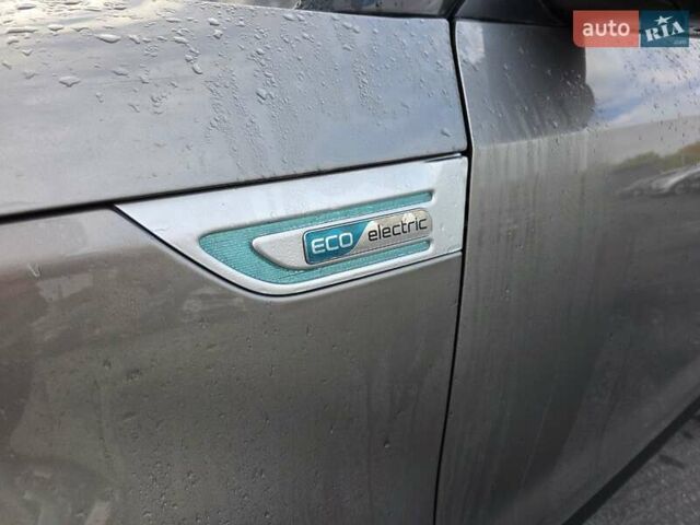 Серый Киа Soul, объемом двигателя 0 л и пробегом 114 тыс. км за 5599 $, фото 6 на Automoto.ua