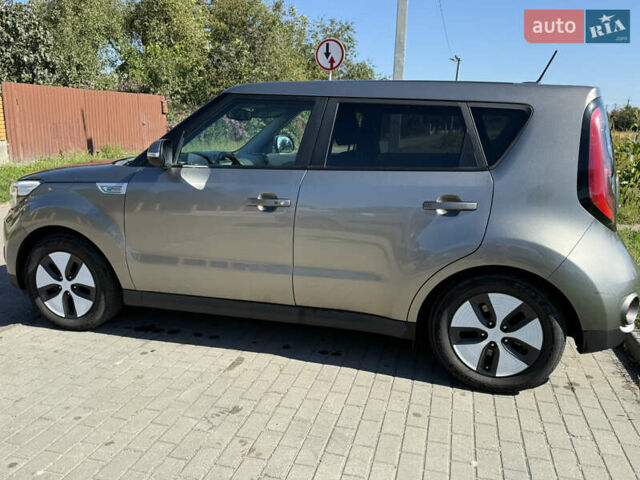 Серый Киа Soul, объемом двигателя 0 л и пробегом 109 тыс. км за 6499 $, фото 21 на Automoto.ua