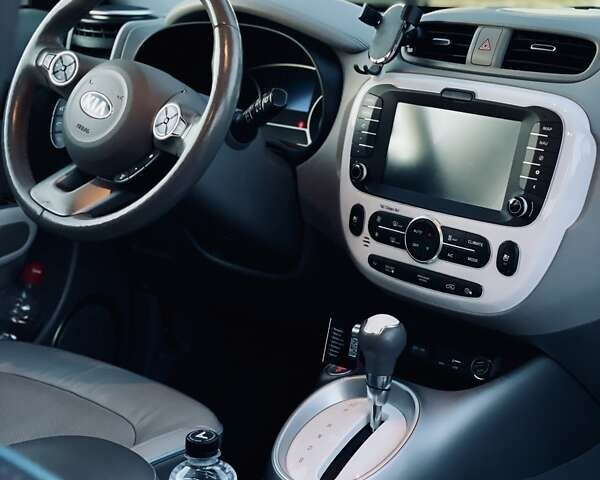 Сірий Кіа Soul, об'ємом двигуна 0 л та пробігом 115 тис. км за 7950 $, фото 1 на Automoto.ua