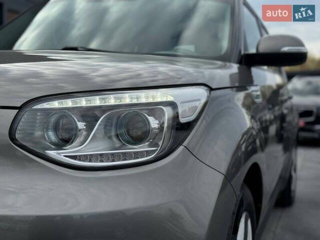Серый Киа Soul, объемом двигателя 0 л и пробегом 123 тыс. км за 6950 $, фото 10 на Automoto.ua