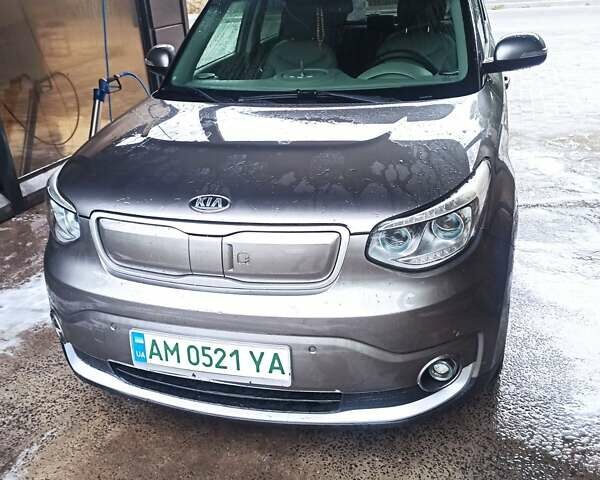 Серый Киа Soul, объемом двигателя 0 л и пробегом 170 тыс. км за 6850 $, фото 16 на Automoto.ua