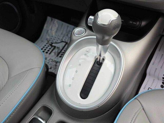 Серый Киа Soul, объемом двигателя 0 л и пробегом 114 тыс. км за 5900 $, фото 17 на Automoto.ua