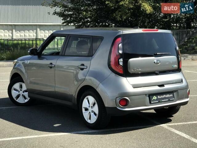 Серый Киа Soul, объемом двигателя 0 л и пробегом 100 тыс. км за 6400 $, фото 6 на Automoto.ua