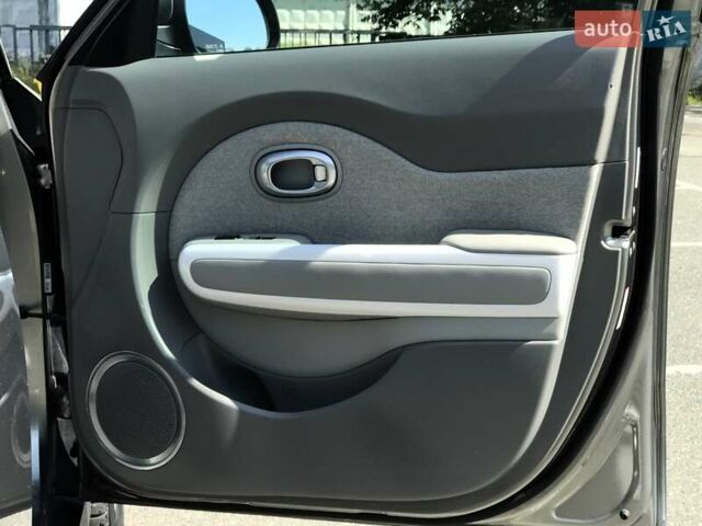 Серый Киа Soul, объемом двигателя 0 л и пробегом 100 тыс. км за 6400 $, фото 30 на Automoto.ua