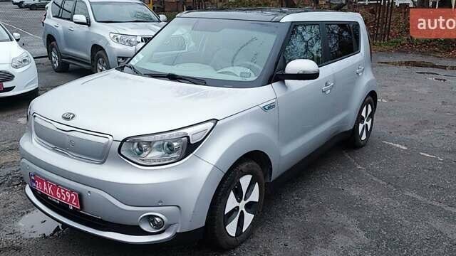 Серый Киа Soul, объемом двигателя 0 л и пробегом 84 тыс. км за 7500 $, фото 8 на Automoto.ua