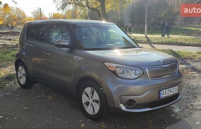 Серый Киа Soul, объемом двигателя 0 л и пробегом 78 тыс. км за 7100 $, фото 9 на Automoto.ua