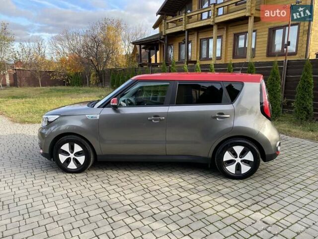 Серый Киа Soul, объемом двигателя 0 л и пробегом 135 тыс. км за 7299 $, фото 6 на Automoto.ua