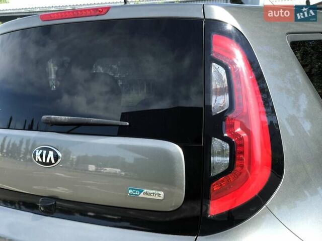 Серый Киа Soul, объемом двигателя 0 л и пробегом 100 тыс. км за 6400 $, фото 15 на Automoto.ua