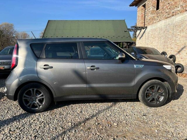 Сірий Кіа Soul, об'ємом двигуна 0 л та пробігом 152 тис. км за 6499 $, фото 7 на Automoto.ua