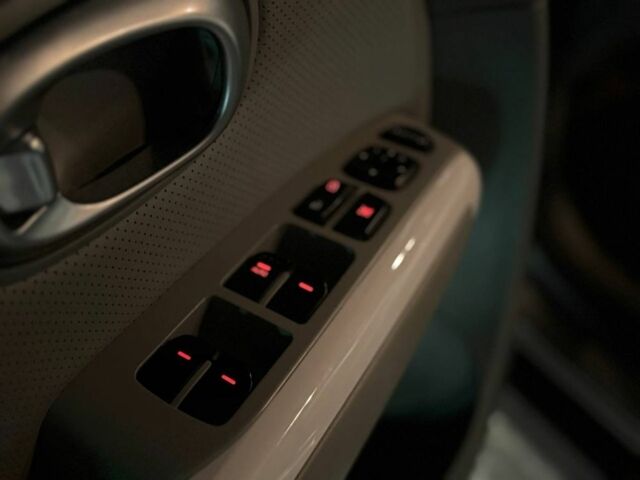 Серый Киа Soul, объемом двигателя 0 л и пробегом 100 тыс. км за 5990 $, фото 15 на Automoto.ua