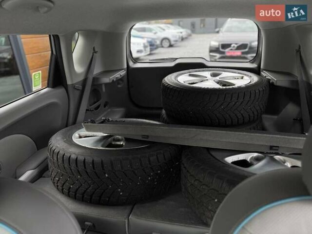 Серый Киа Soul, объемом двигателя 0 л и пробегом 123 тыс. км за 6950 $, фото 46 на Automoto.ua