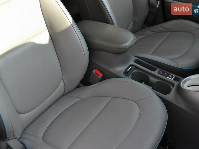 Сірий Кіа Soul, об'ємом двигуна 0 л та пробігом 148 тис. км за 5800 $, фото 27 на Automoto.ua