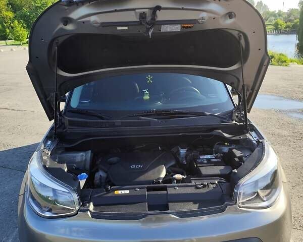 Серый Киа Soul, объемом двигателя 1.59 л и пробегом 157 тыс. км за 9300 $, фото 20 на Automoto.ua