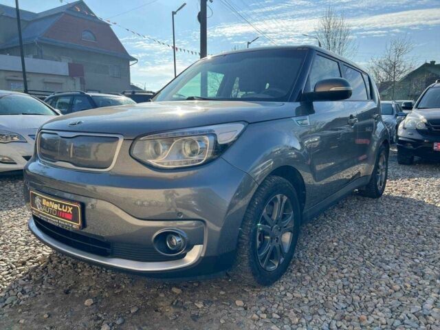 Сірий Кіа Soul, об'ємом двигуна 0 л та пробігом 152 тис. км за 6499 $, фото 2 на Automoto.ua