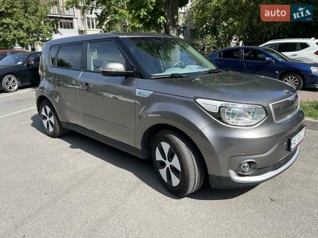 Серый Киа Soul, объемом двигателя 0 л и пробегом 35 тыс. км за 9500 $, фото 9 на Automoto.ua