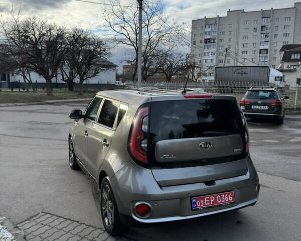 Серый Киа Soul, объемом двигателя 0 л и пробегом 119 тыс. км за 5750 $, фото 27 на Automoto.ua