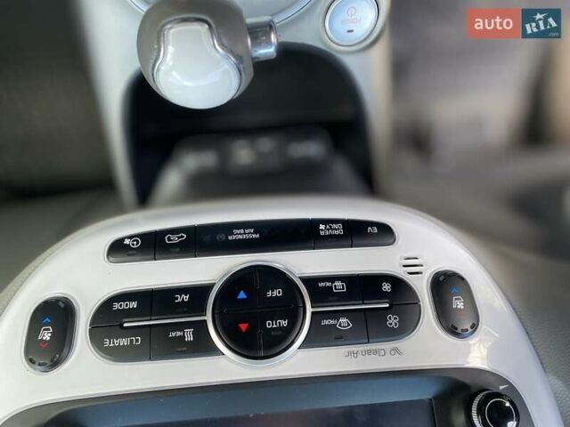 Серый Киа Soul, объемом двигателя 0 л и пробегом 158 тыс. км за 7099 $, фото 12 на Automoto.ua